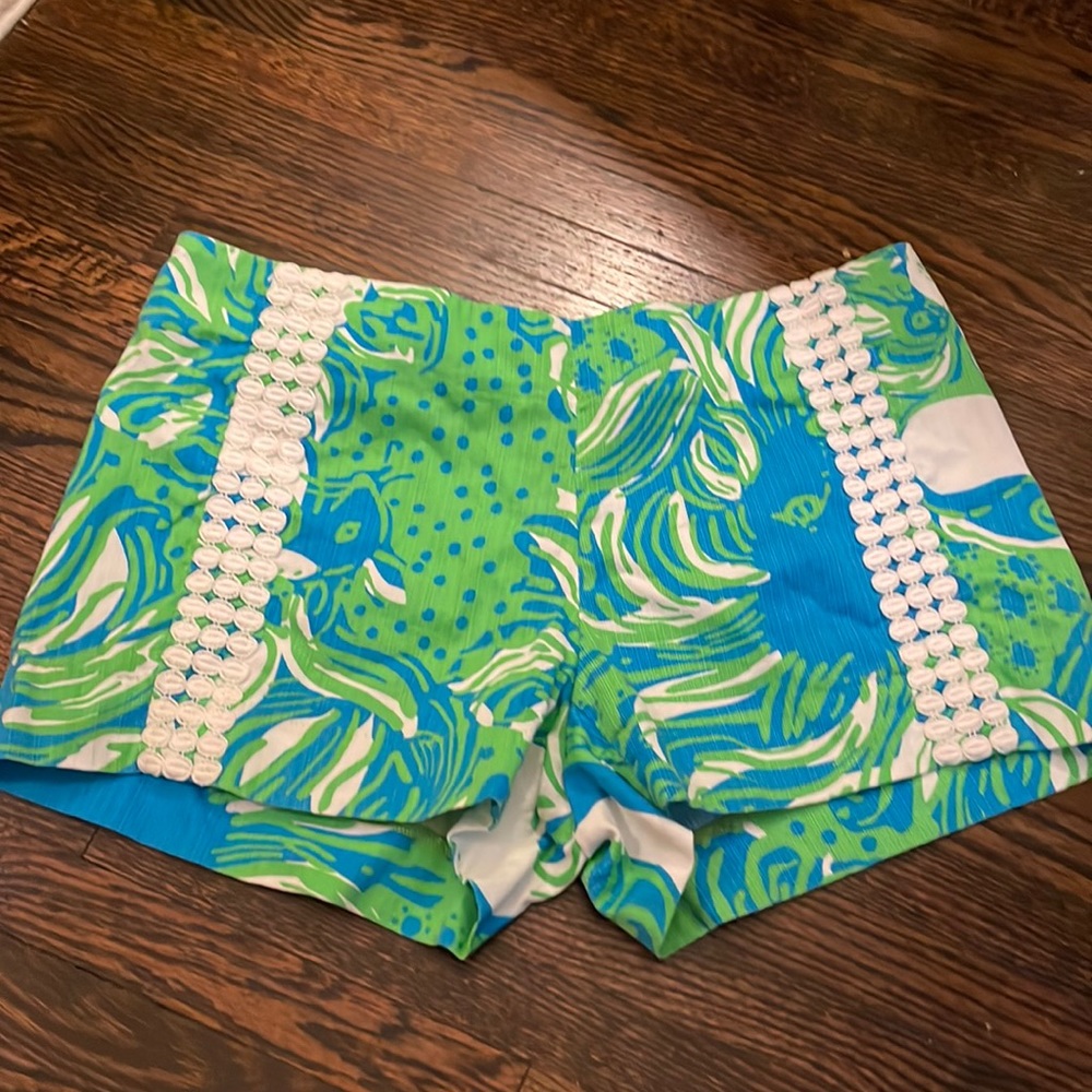 Lilly Pulitzer Roar of the Jungle Liza Shorts (US 4)